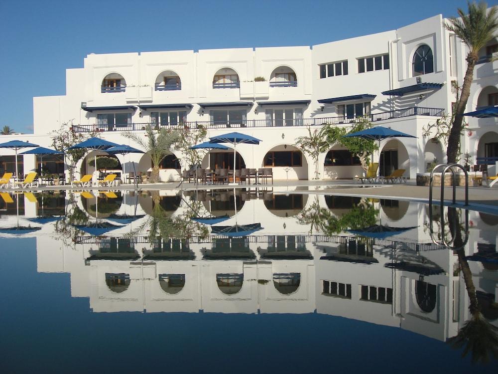 Le Grand Hotels Des Thermes Mezraia Exterior photo